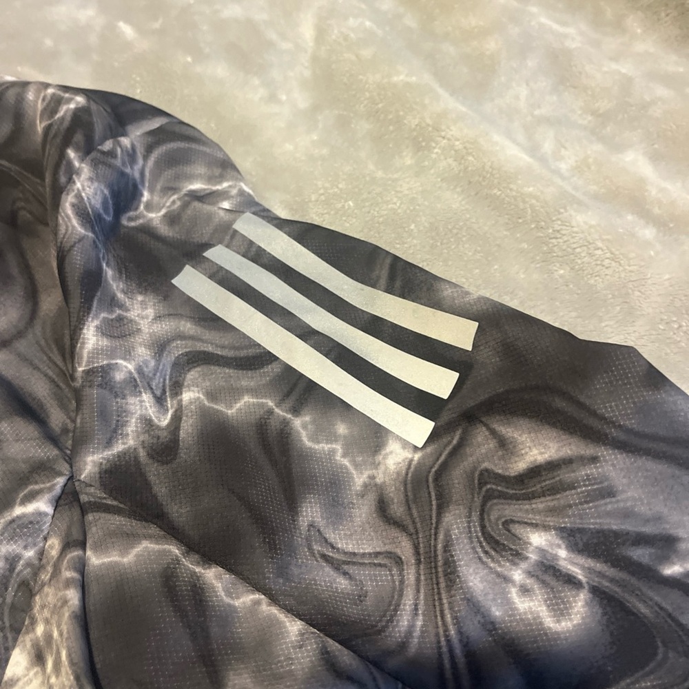Adidas Men's Black and Gray Windbreaker - Picture 4 of 6